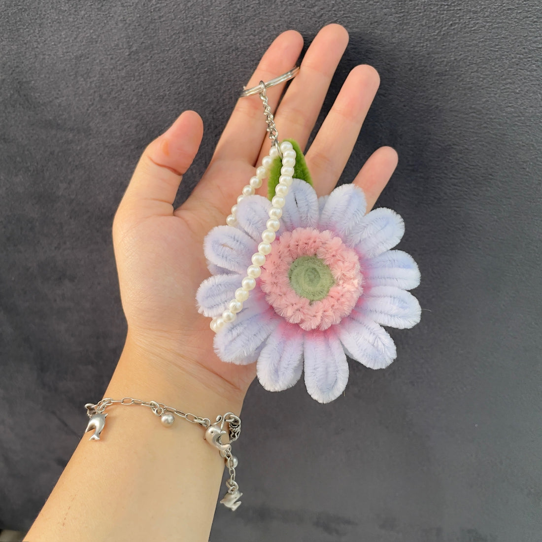 Gebra Daisy Keychain